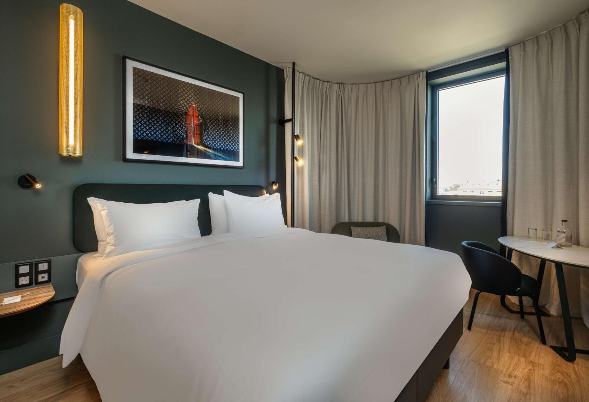 Radisson 4*